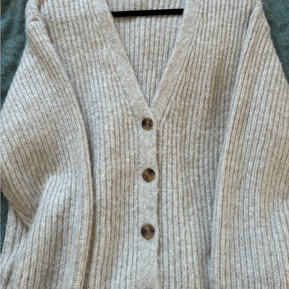 Z Supply Women's Josie Cardigan Sweater in Oatmeal Size Large - Picture 4 of 9